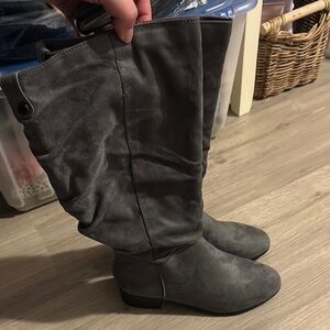 Stylish Gray Women's Boots